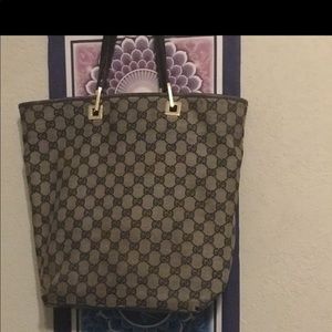 Vintage Gucci handbag